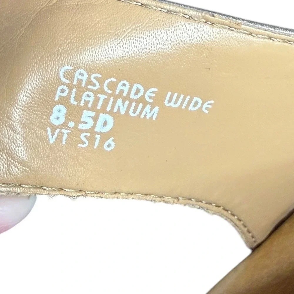 Earth‎ Platinum Cascade Wedge Laser Cut Sandals Women's Size 8.5D Wide